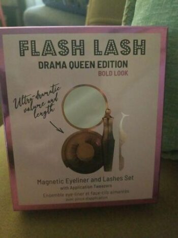 Flash Lash Queen Edition Eyeliner and Eyelashes